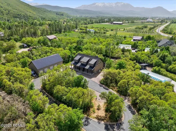 145 S 10450th St, Huntsville, UT 84317