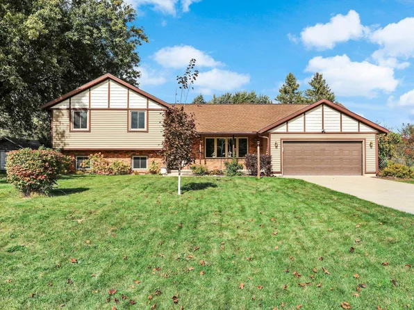 4774 Coolidge St, Oregon, WI 53575
