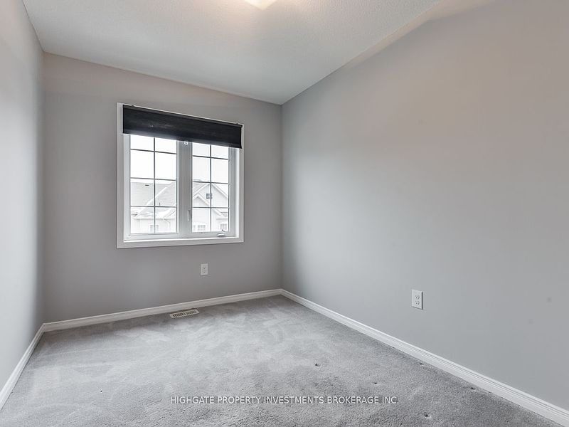 Ajax Townhouse for rent - 3 Bedrooms — photo 19