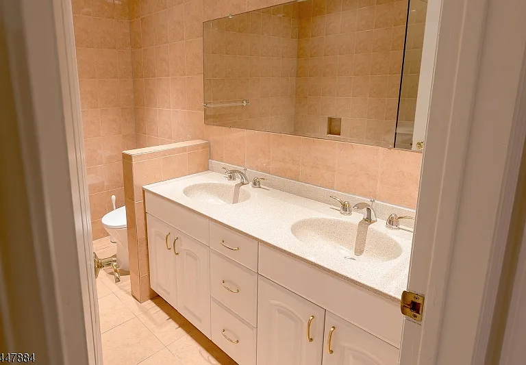 89 Continental Rd — Photo 18