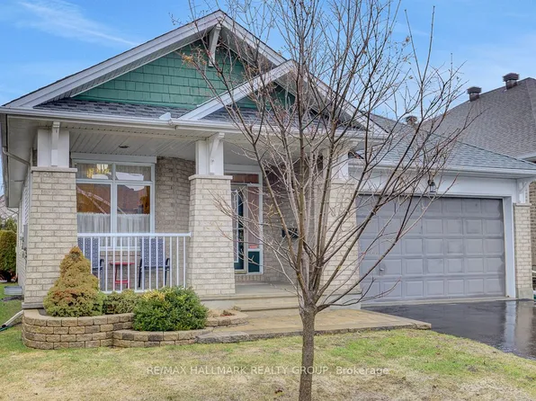 853 Swallowtail Cres, Ottawa, ON K4A 4M5