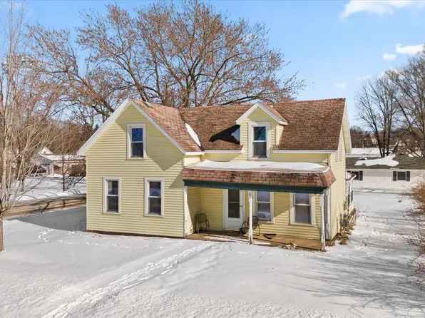 254 Court St S, Prescott, WI 54021