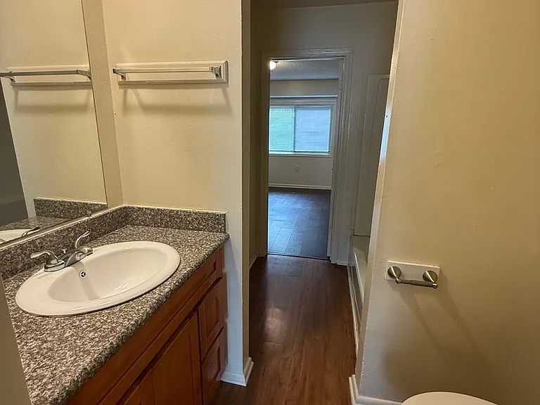 8717 Granite Dr — Photo 2