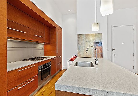 3rd image of 360 Furman St APT 329