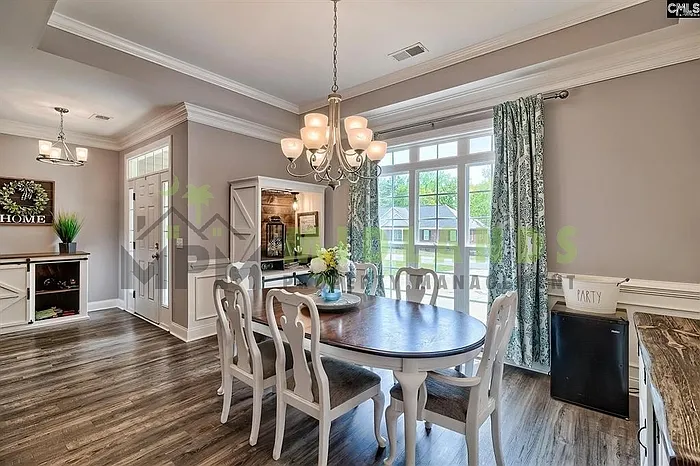 5 bed, 3.0 bath, 3800 sqft, $2,800 — Photo 4