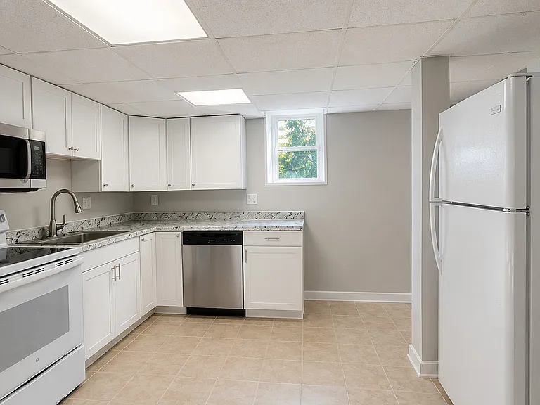 3 Curve St #9 — Photo 3