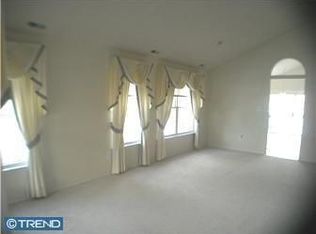 954 Larkspur Pl S, Mount Laurel, NJ 08054