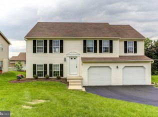 75 Chatham Ln, Red Lion, PA 17356