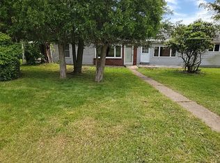 214 Washington Ave, Hickory, PA 15340