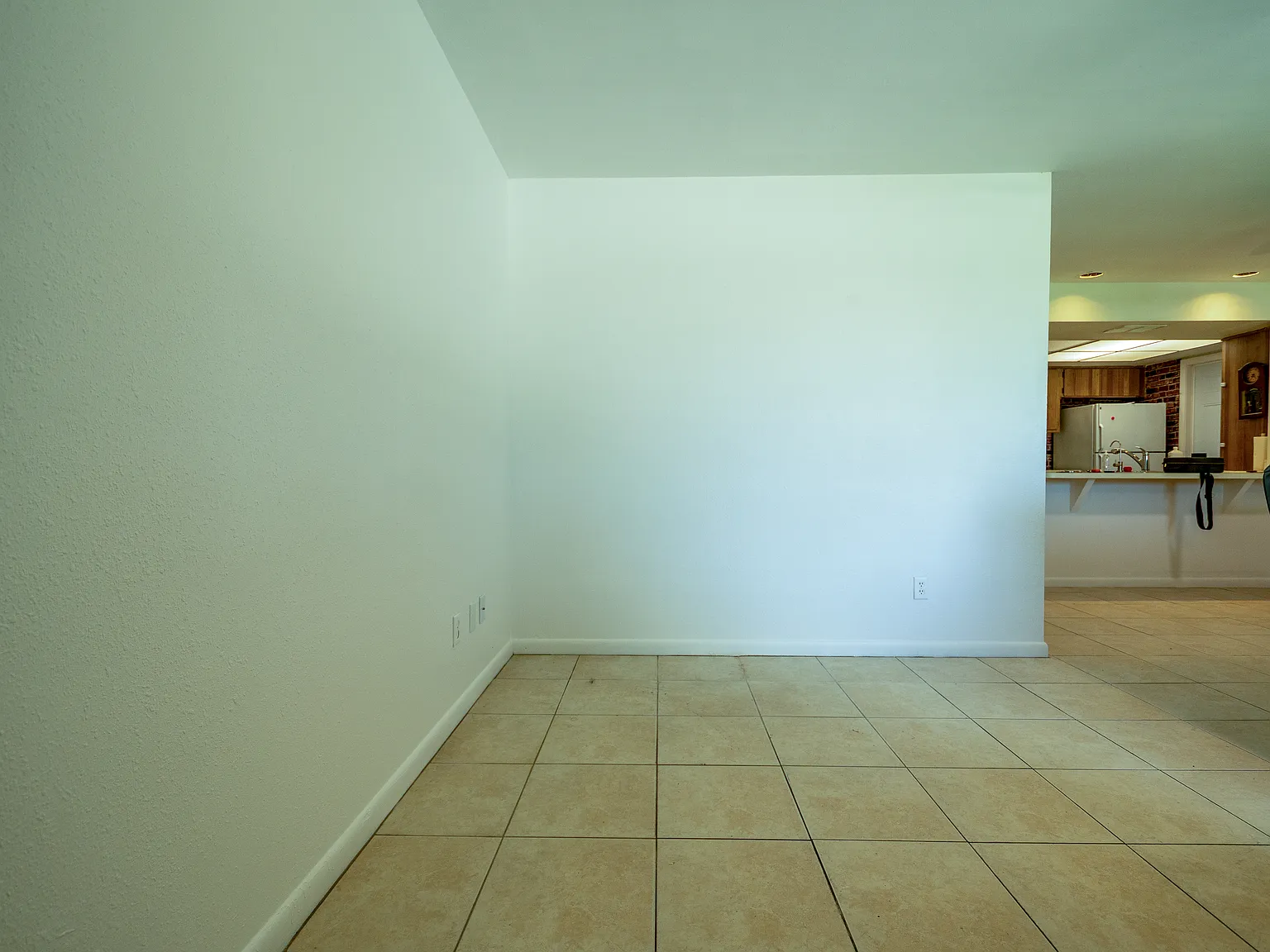 3 bed, 1167 sqft, $2,000 — Photo 3