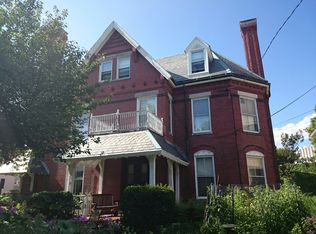 35 Davis Ave, Brookline, MA 02445