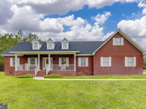 2713 Emmaus Red Hill Church Rd, Claxton, GA 30417