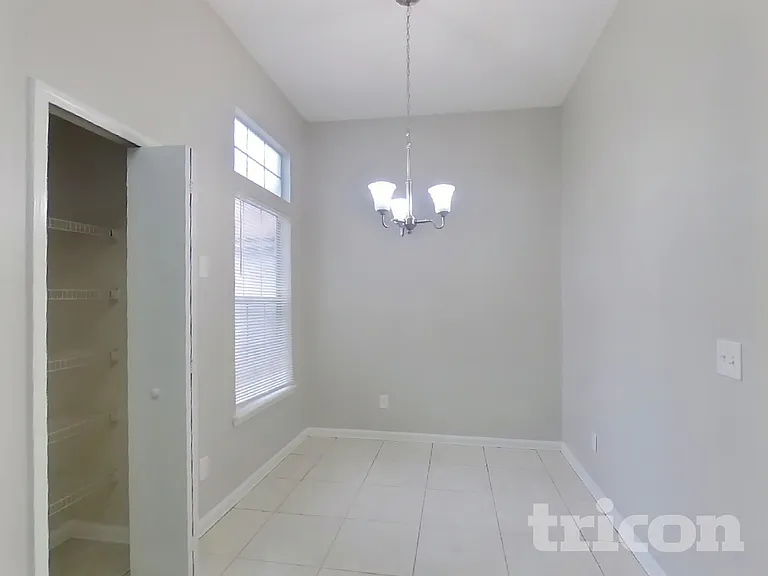 341 Silent Brook Trl — Photo 6