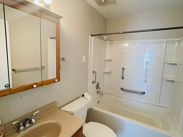 4327 Harvest Ln — Photo 17