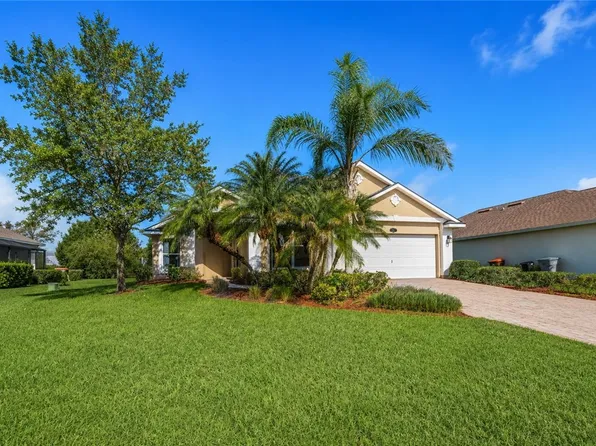 635 Valencia Cir SW, Vero Beach, FL 32968