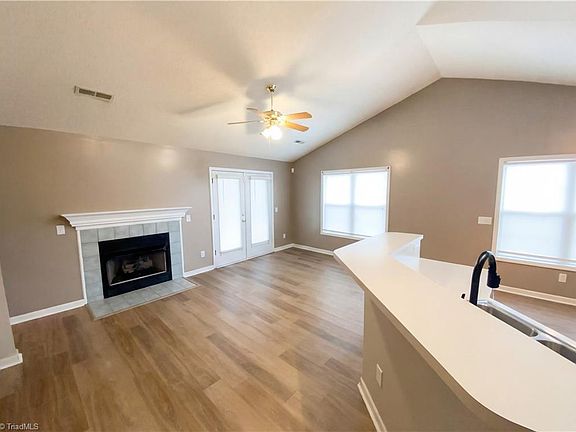 5th image of 3803 Payne Rd