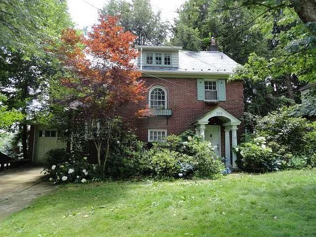 1st image of 208 Clopper St