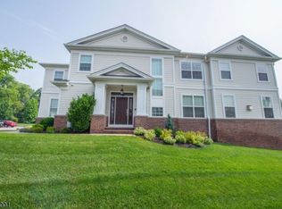 301 Monroe Ct #301, Whippany, NJ 07981