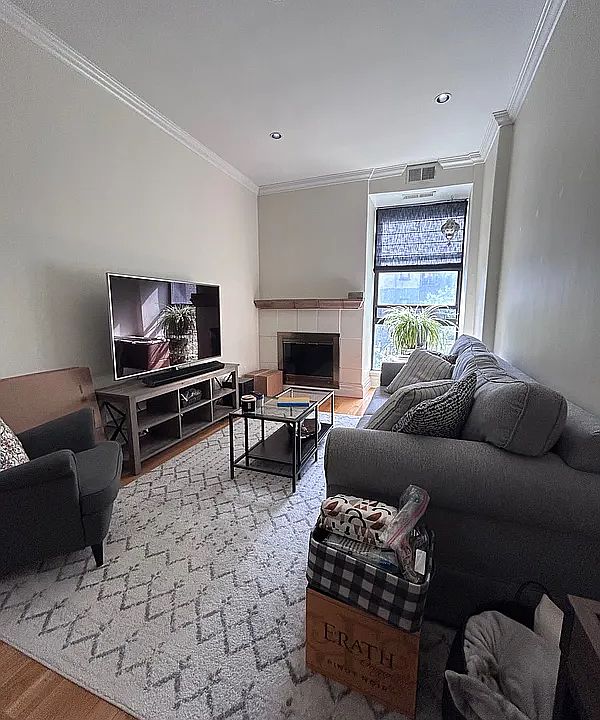 1st image of 342 E 78th St APT 3R