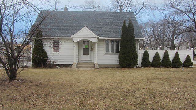 1st image of 231 Dewey Ave