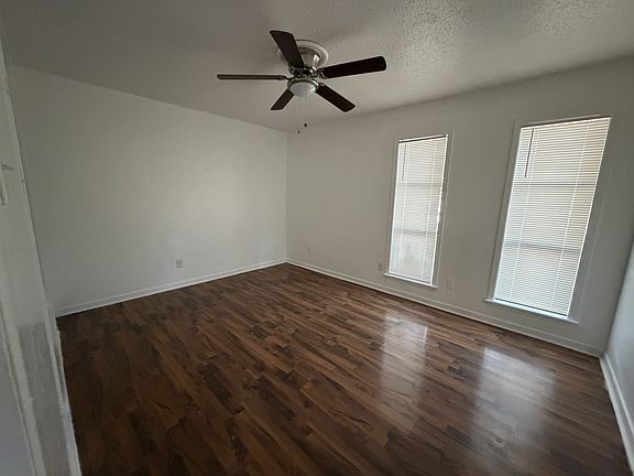 4th image of 2912 Lourdes St