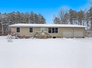2339 Conetree Rd, Traverse City, MI 49685