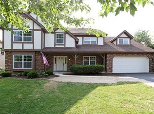 1017 Augustana Dr, Naperville, IL 60565