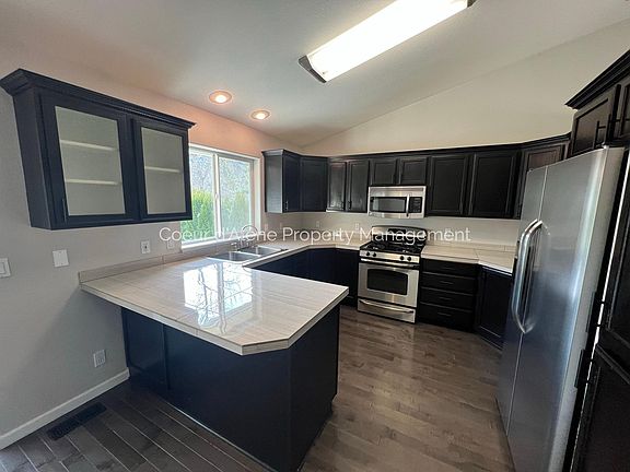 5th image of 2702 E Thomas Hill Dr