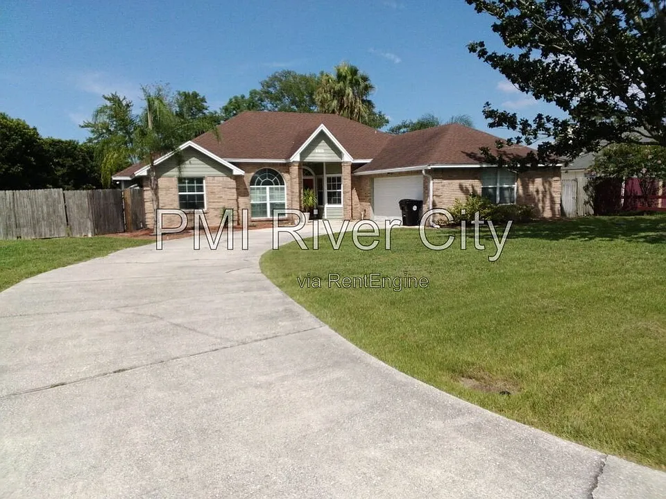 2320 Locustwood Ct