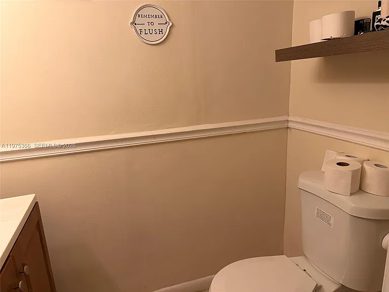 1800 SW 81st Ave #1100 — Photo 15