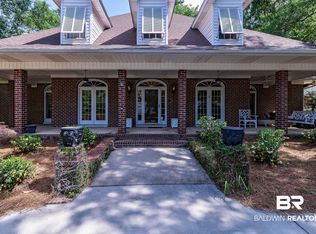 709 Oak Bluff Dr, Daphne, AL 36526