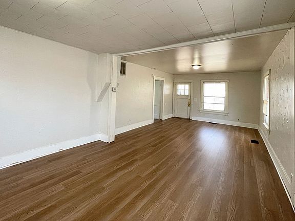 3rd image of 1631 E 4th Ave