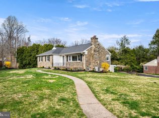 332 Crestview Cir, Media, PA 19063