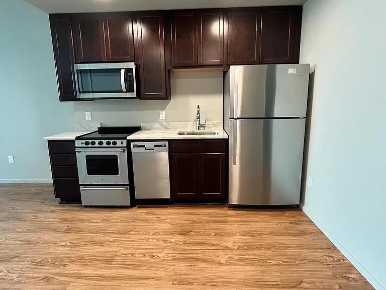 The Bank Apartments — Photo 55