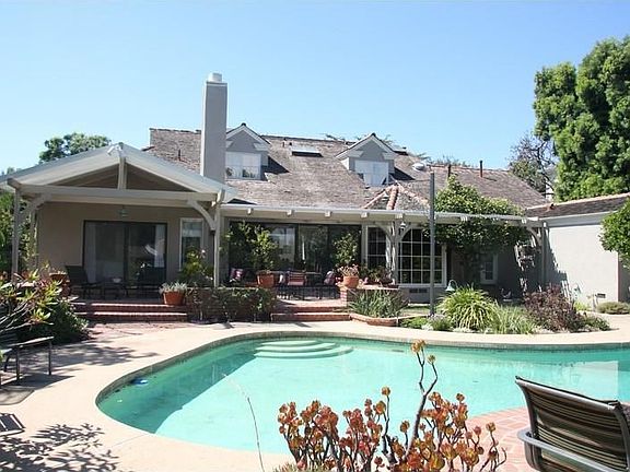 2nd image of 720 Amalfi Dr