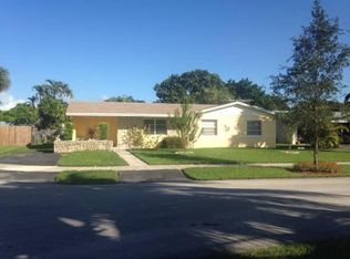 18641 SW 93rd Ave, Cutler Bay, FL 33157