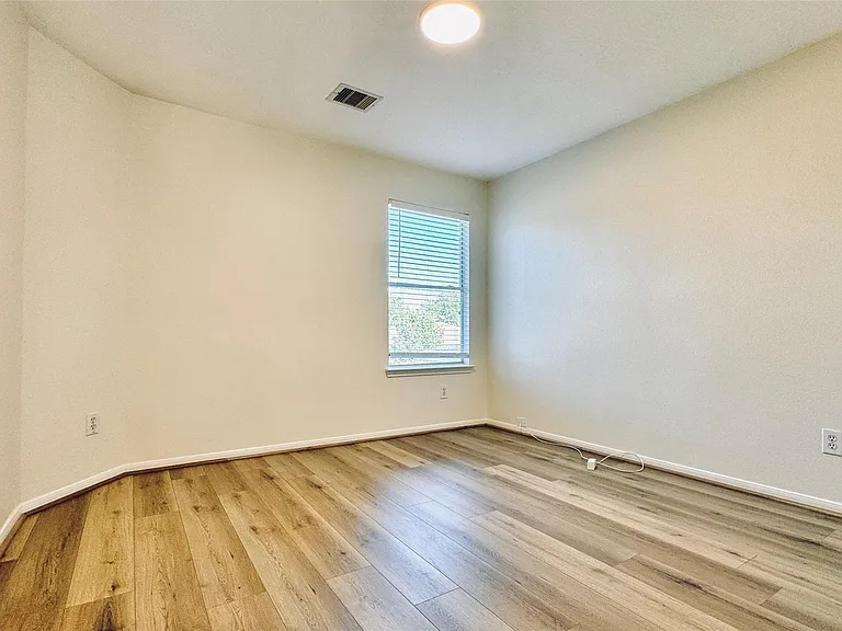 5906 Llano Creek Dr — Photo 23