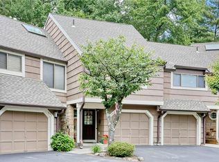 193 Treetop Cir, Nanuet, NY 10954