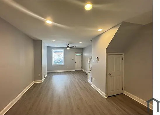 6337 N Lambert St — Photo 3