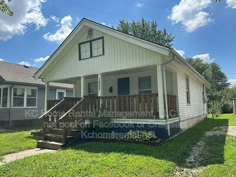 2 bed, 1.0 bath, 950 sqft, $1,450 — Photo 3