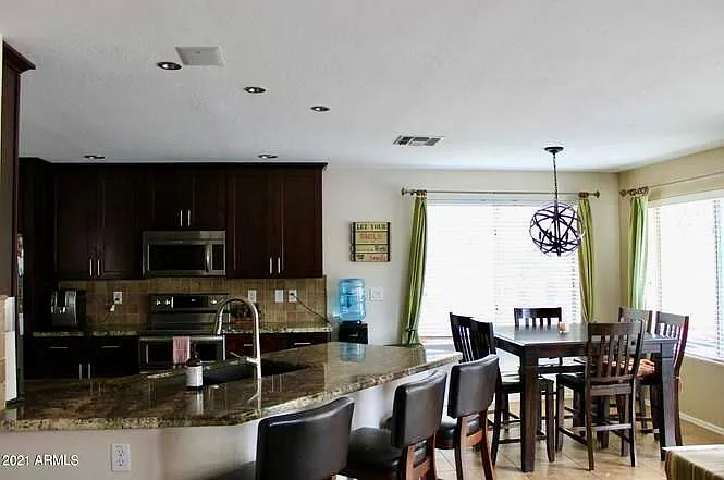 2224 E Heston Dr — Photo 32