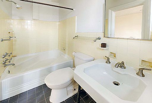 3rd image of 504 Cathedral Pkwy #12D