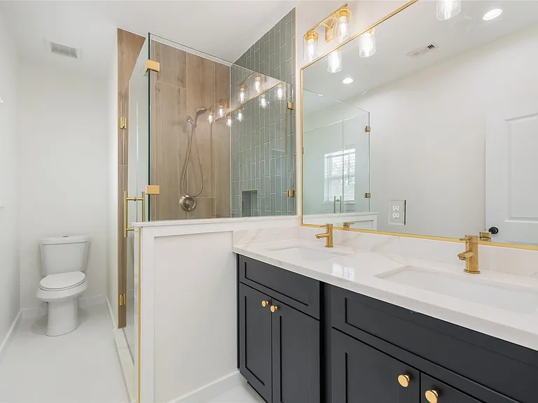 6417 Eastland St — Photo 14