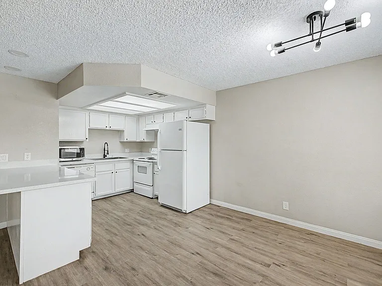 1513 Cedar Rock Ln #202 — Photo 18