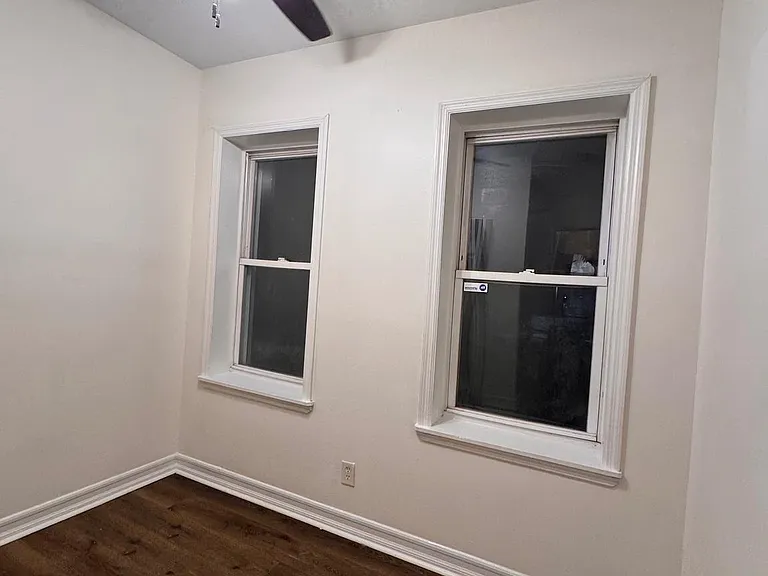 1009 W Fayette St — Photo 10
