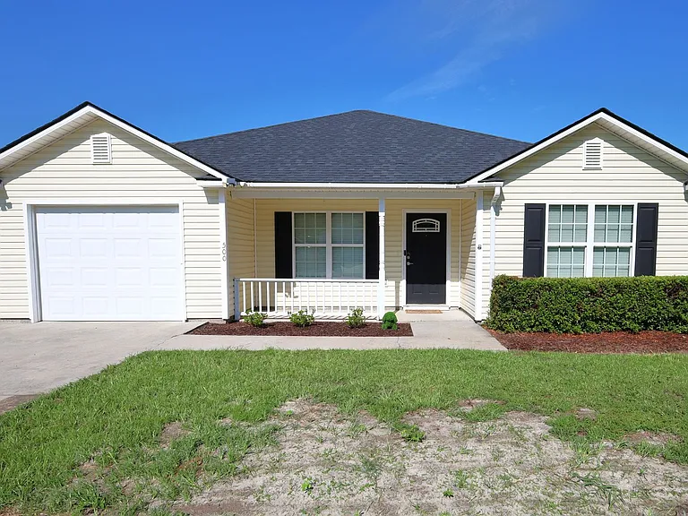 500 Bryson Cir — Photo 1