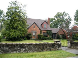 1248 Riddle Rd, New Albany, IN 47150