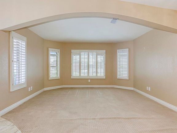 5th image of 21620 N 61st Ave