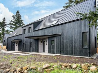 4877 NE Going St, Portland, OR 97218