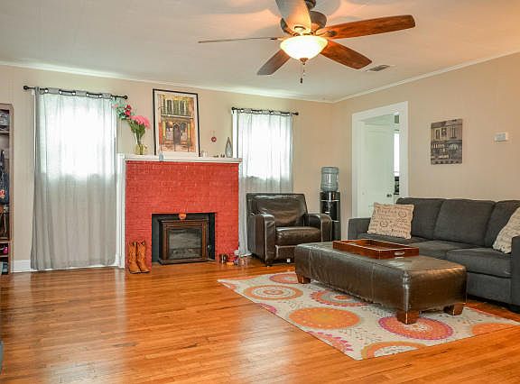 5th image of 3716 El Campo Ave
